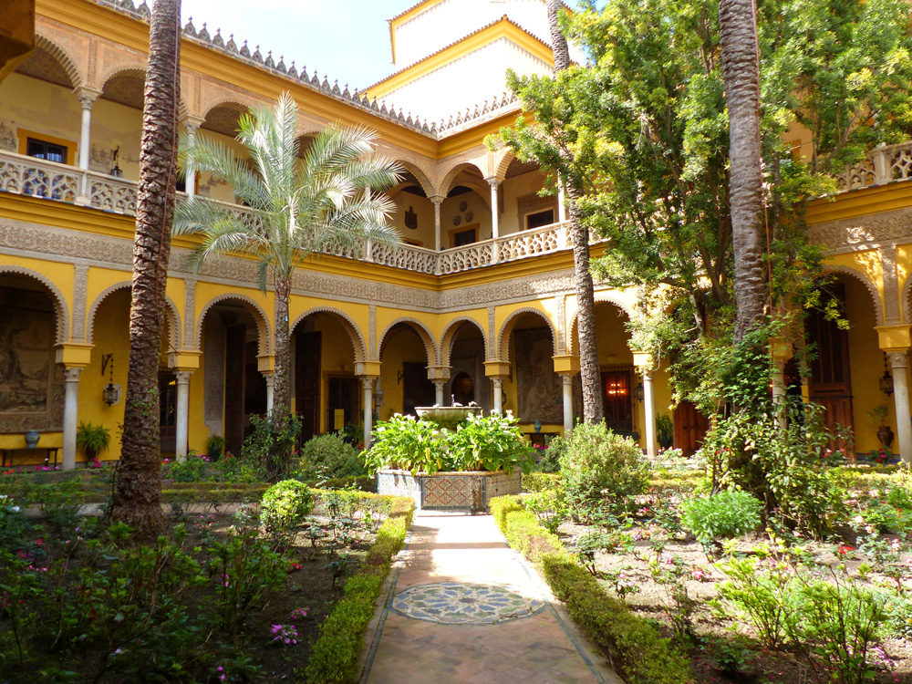 Palacio de las Dueñas – one of Seville’s most beautiful palaces