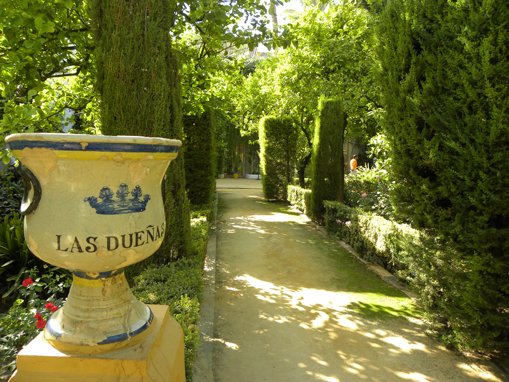 Gardens at Palacio de las Dueñas