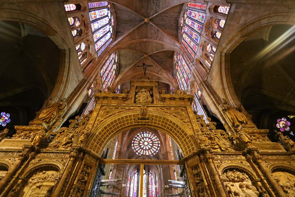 León Cathedral and its incredible Stained glass