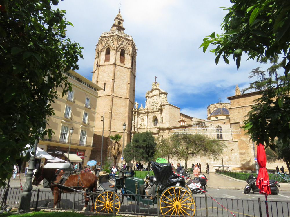 Valencia (and its highlights) in Photos