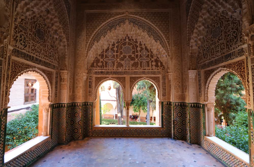 Travel Guide to the Alhambra (Granada) – Spain’s most visited attraction