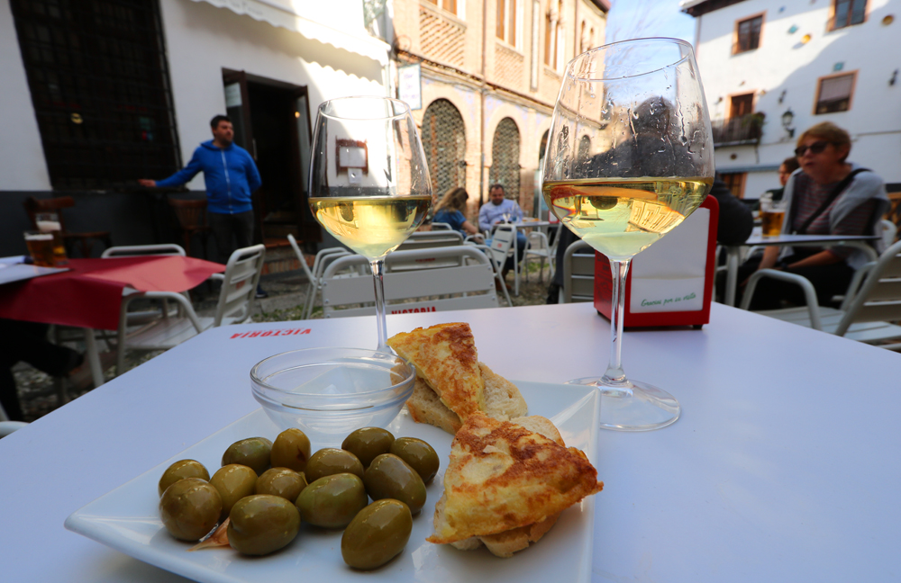 Tapas in the Albaycin