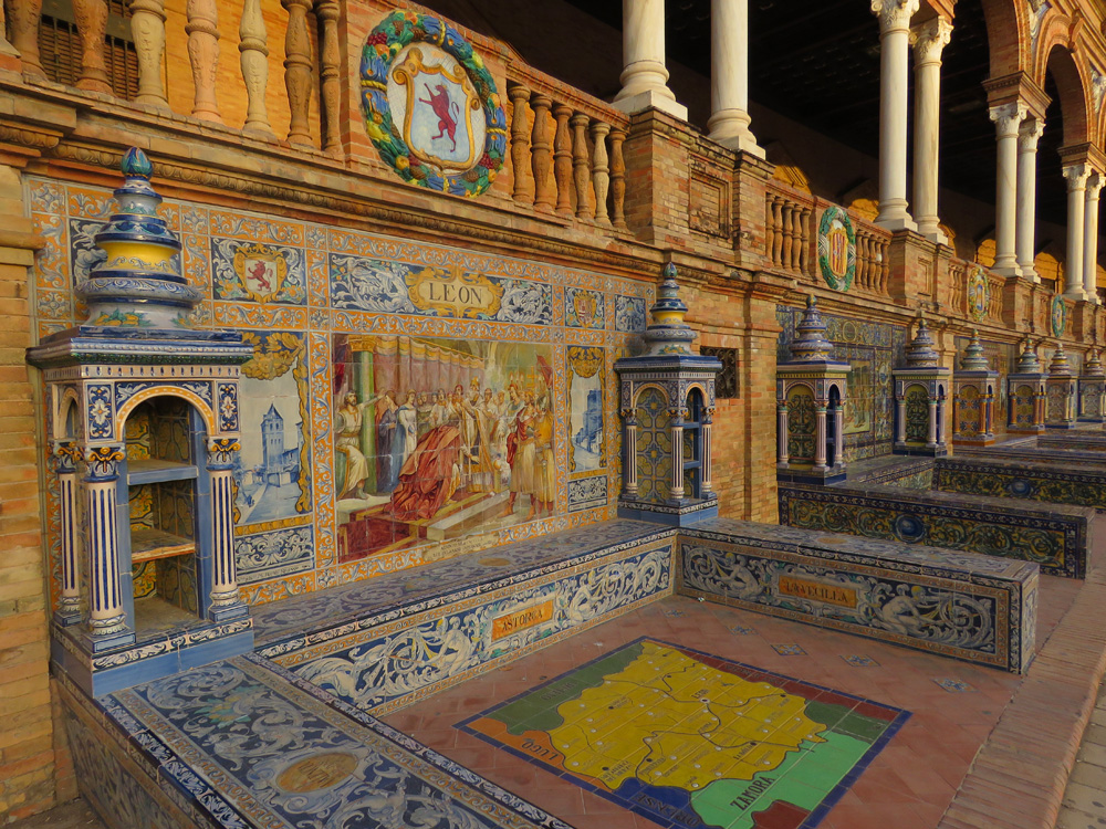 Plaza de España – one of Seville’s highlights