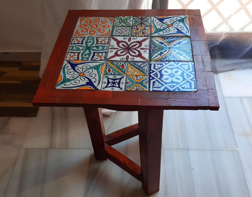 Azulejos table