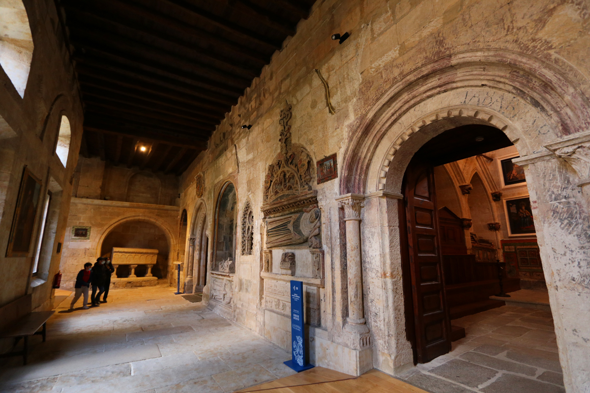 The Old and New Cathedrals of Salamanca - Mapping Spain